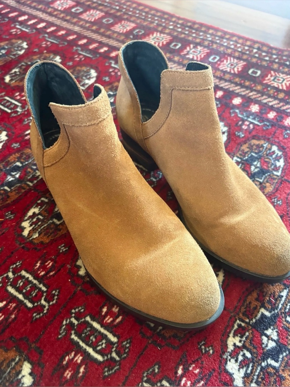 Sorel Suede Chelsea Boots - Tan